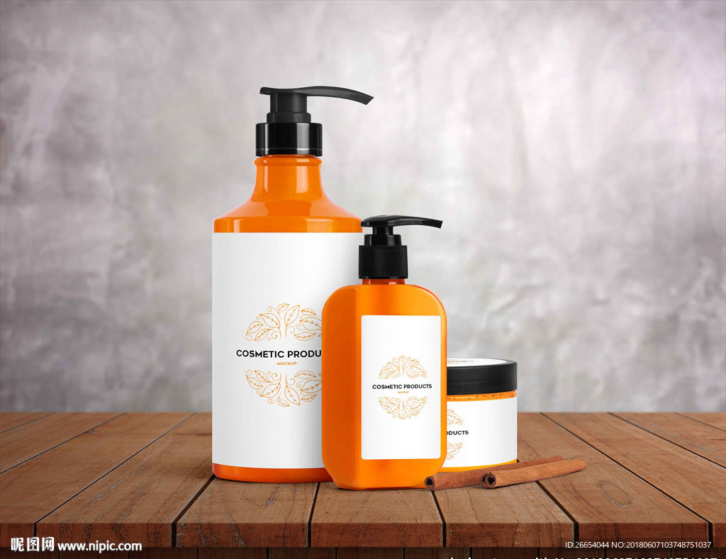 美容化妆品瓶子模型场景PSD