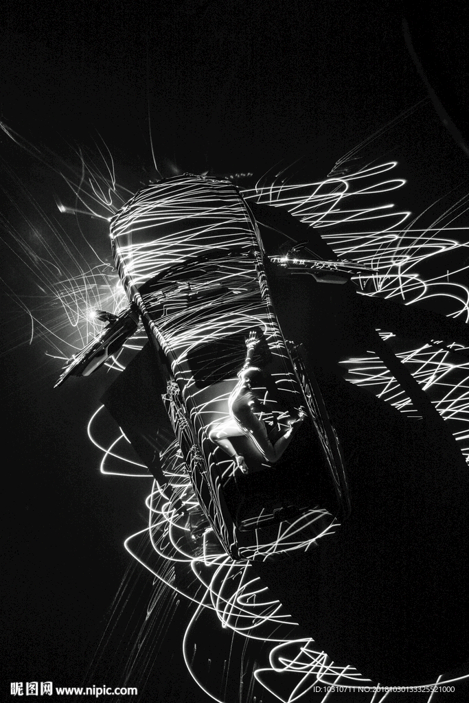 追光者人物车黑白高端舞蹈艺术