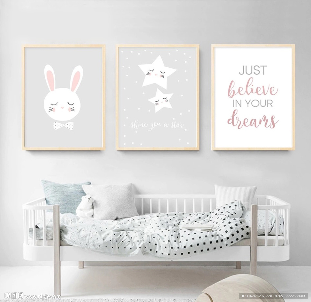 手绘卡通动物公主房装饰画