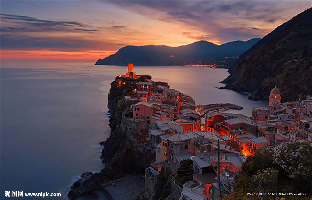 绚丽晚霞夜景旅游旅行高清图