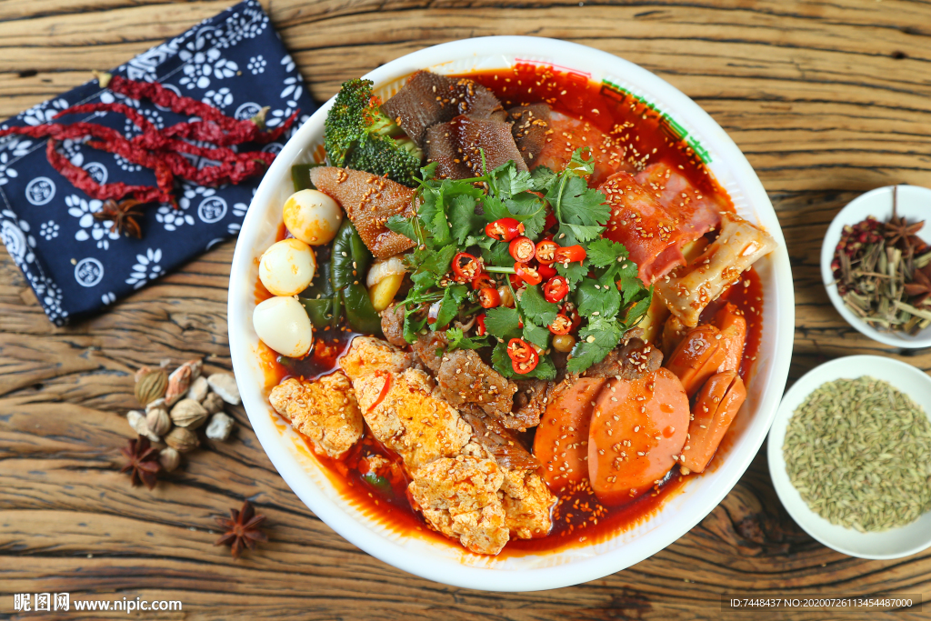 冒菜 豆花冒菜  麻辣烫