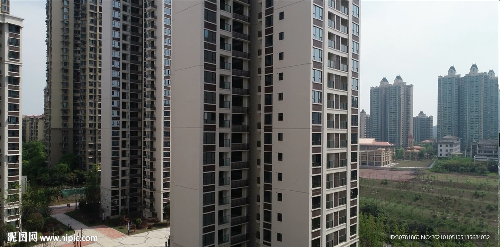 城市风光无人机航拍楼盘高清视频