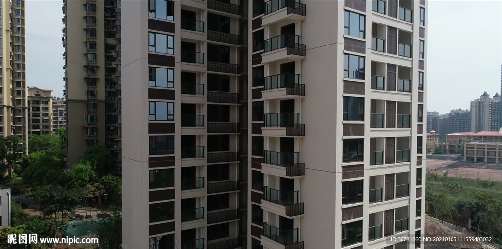 俯瞰航拍精品楼盘视频素材