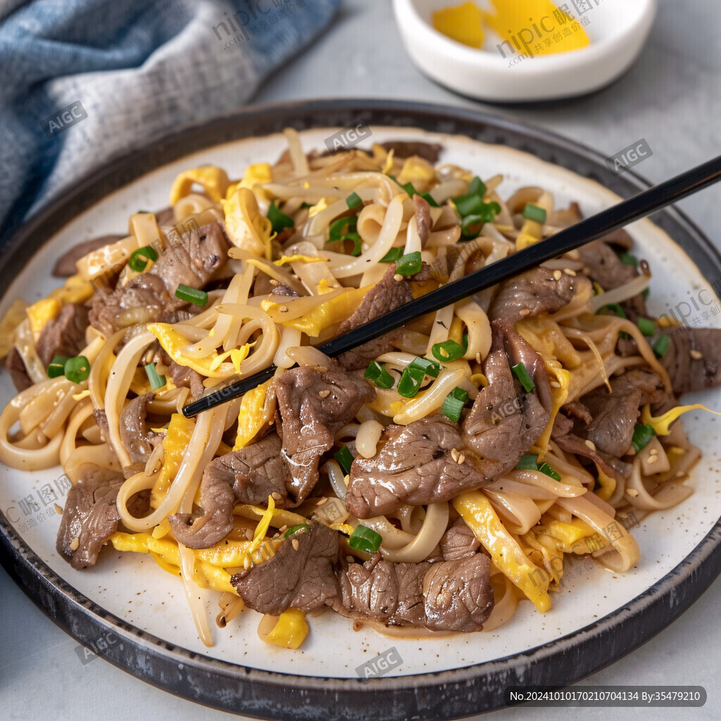 滑蛋牛肉湿炒河粉