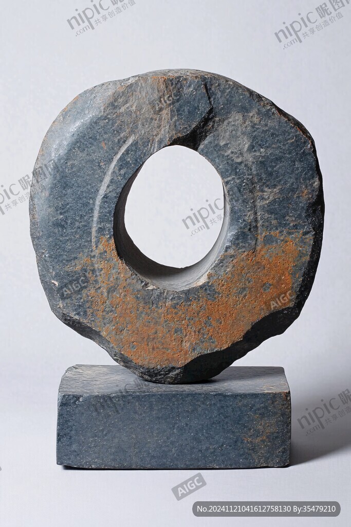 崧泽文化石环形器