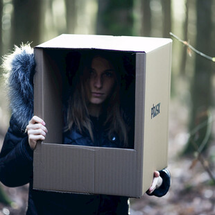 特写里面只有一人女性