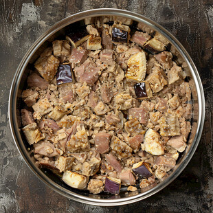 铜盘香芋腊味蒸鸡