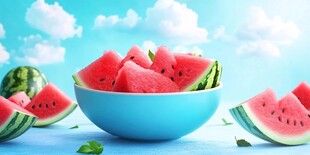 夏季凉爽吃西瓜