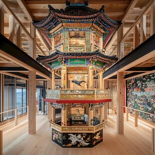 新中式复古阁楼瑞鹤图