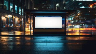 城市夜晚广告牌