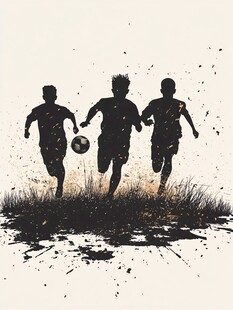 奔跑的踢球的小孩剪影