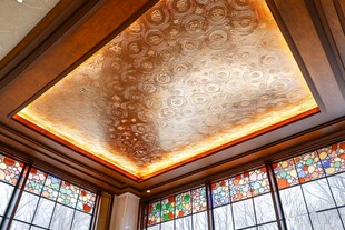 琉璃片吊顶