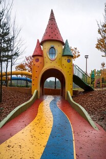 蘑菇屋儿童游乐场