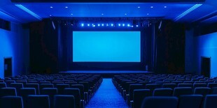 空旷影院 静待观影时刻