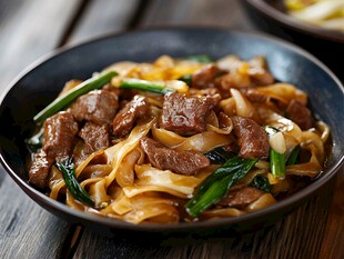 牛肉炒河粉 美味诱人