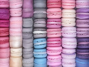 多彩马卡龙堆叠视觉盛宴