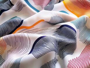 多彩线条花纹布料特写