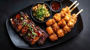 美味烧烤拼盘诱人美食