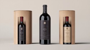 三款红酒及其精美包装盒