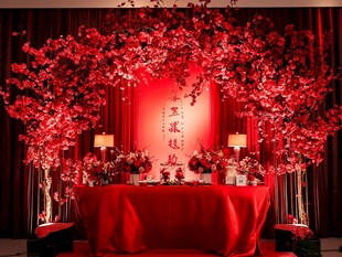 中式红主题浪漫婚礼布置