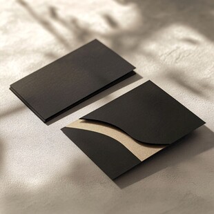 简约黑色创意名片展示