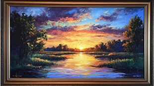 夕阳下的河畔美景