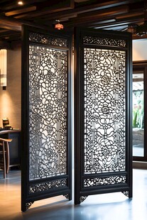 中式雕花屏风 尽显典雅韵味