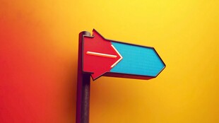 双色箭头指示牌