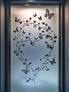 心形藤蔓蝴蝶玻璃装饰