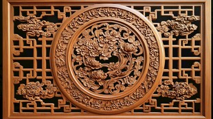 中式木雕屏风 精美花卉图案