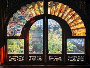 古典中式花窗映景