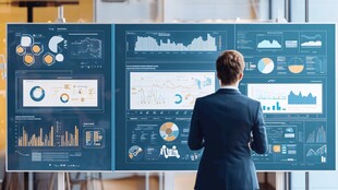 商务人士专注分析数据图表