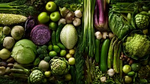 多彩新鲜蔬菜与水果集合