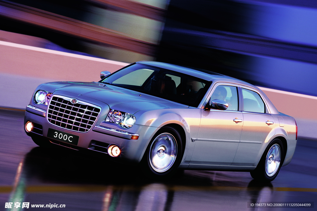 克莱斯勒汽车图片