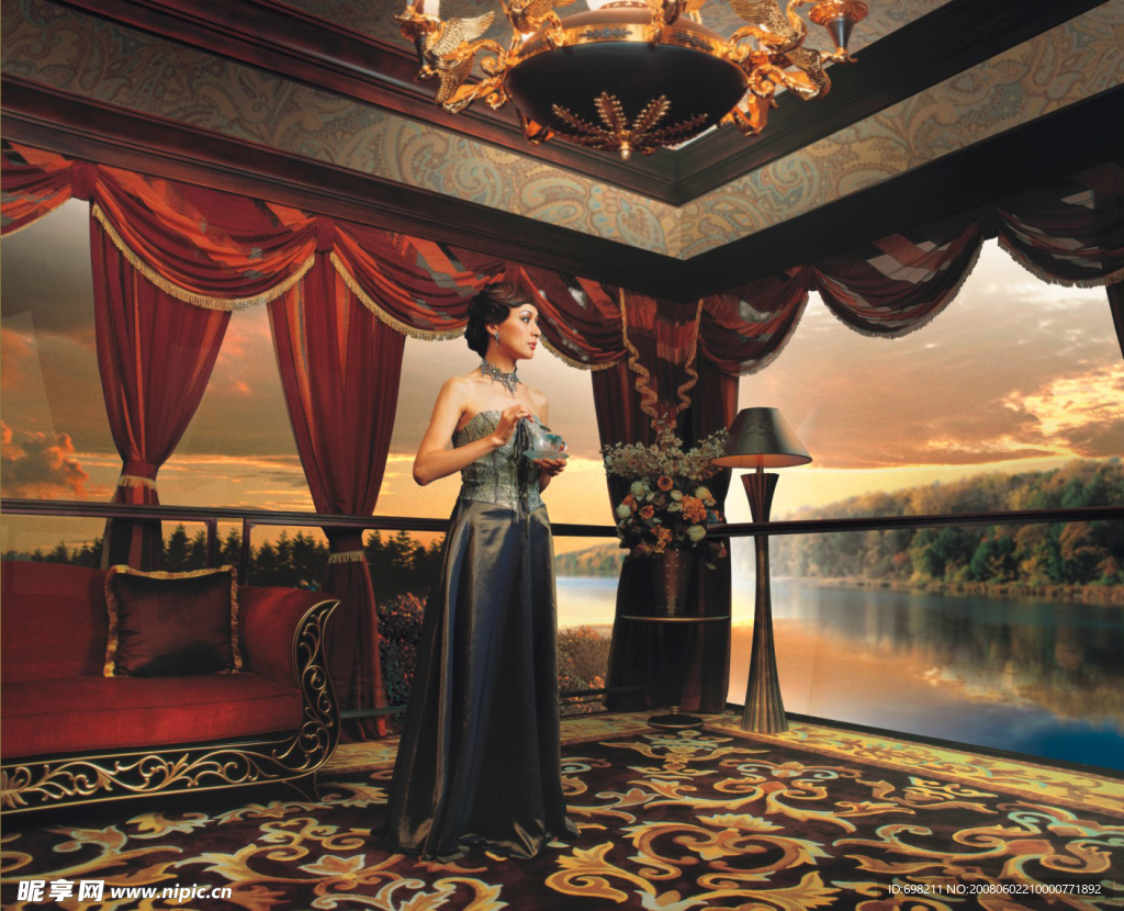 富丽宫殿中的女人