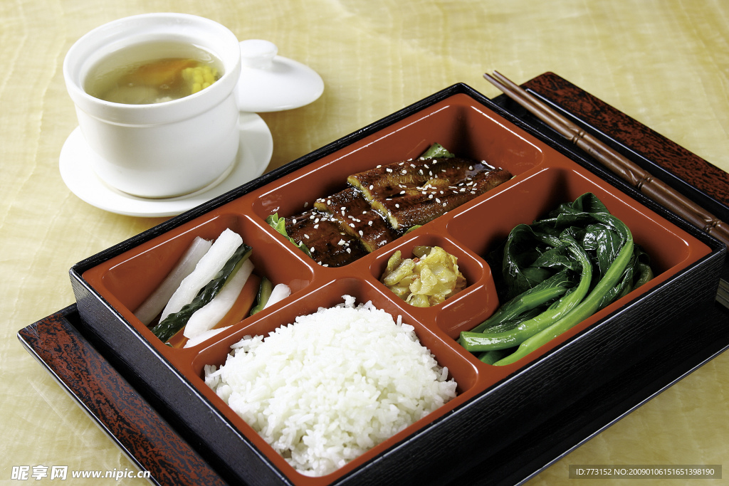 馒鱼饭 西餐  美食
