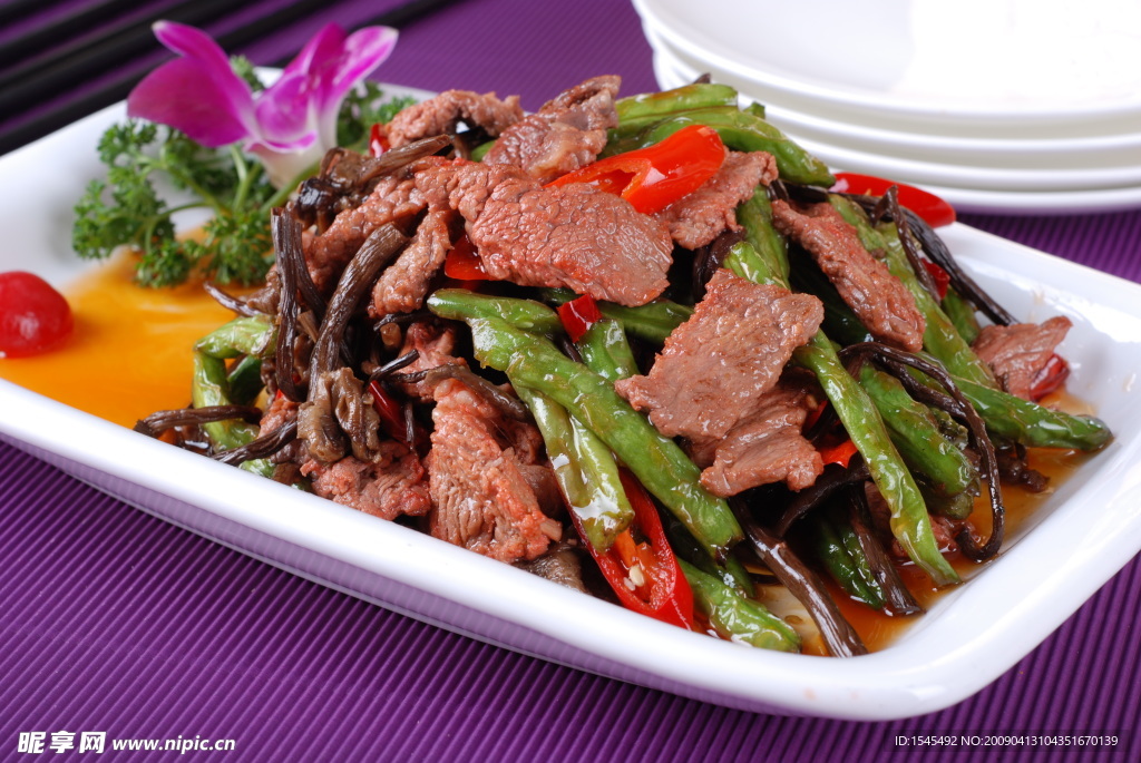 茶菇豆角炒肉片