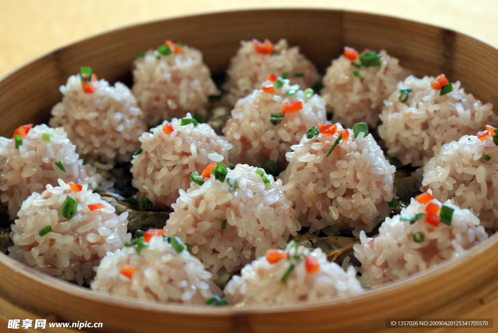 糯米粒  丸子  烧卖  美食