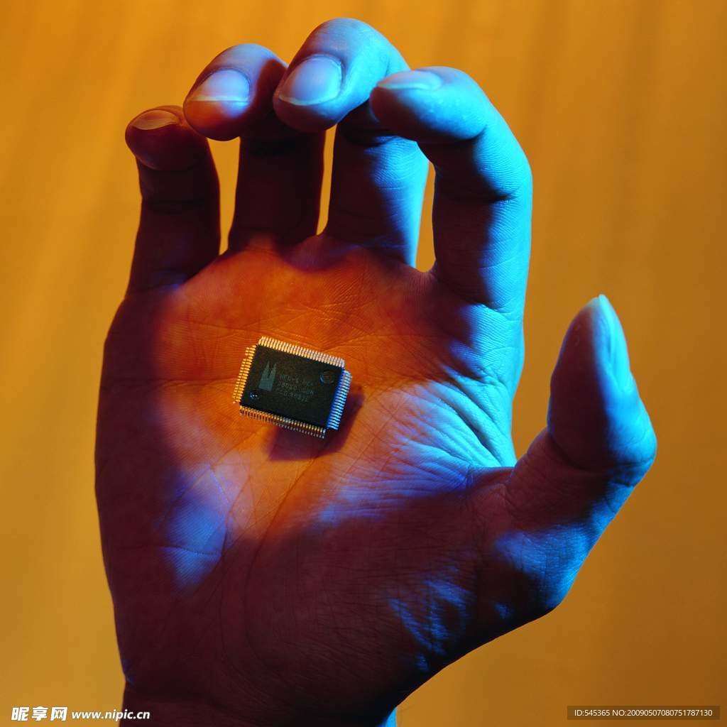 芯片在手
