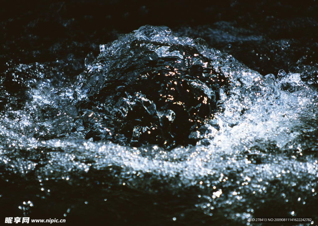 溪水 瀑布 涌泉 流水 泉眼