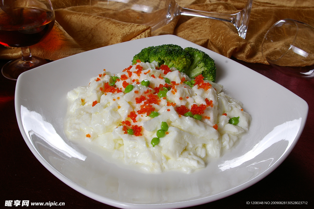 鲜奶雪蛤姜炒蛋白