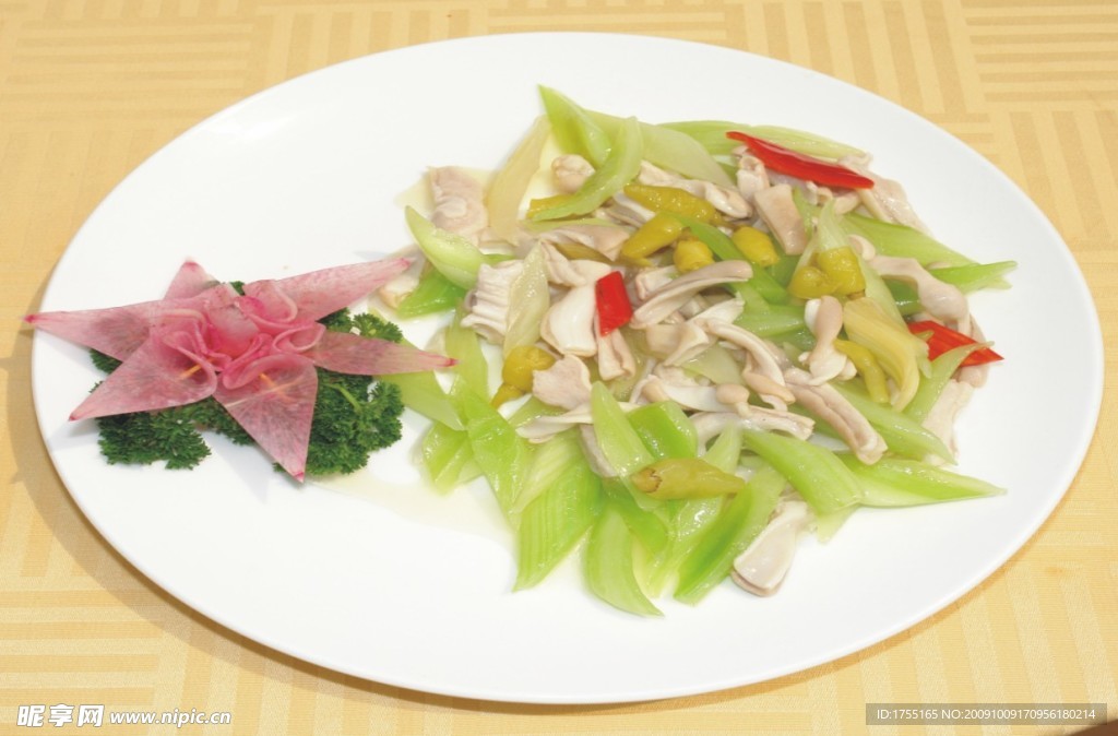 西芹炒脆肚