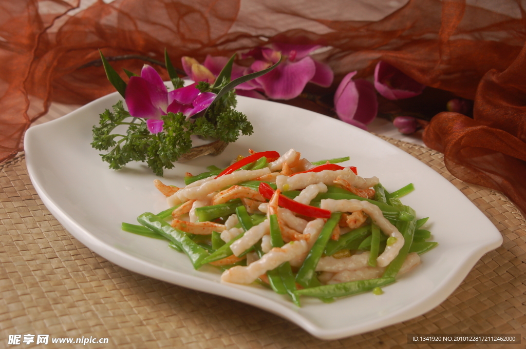 碧绿鱼丝炒虾干