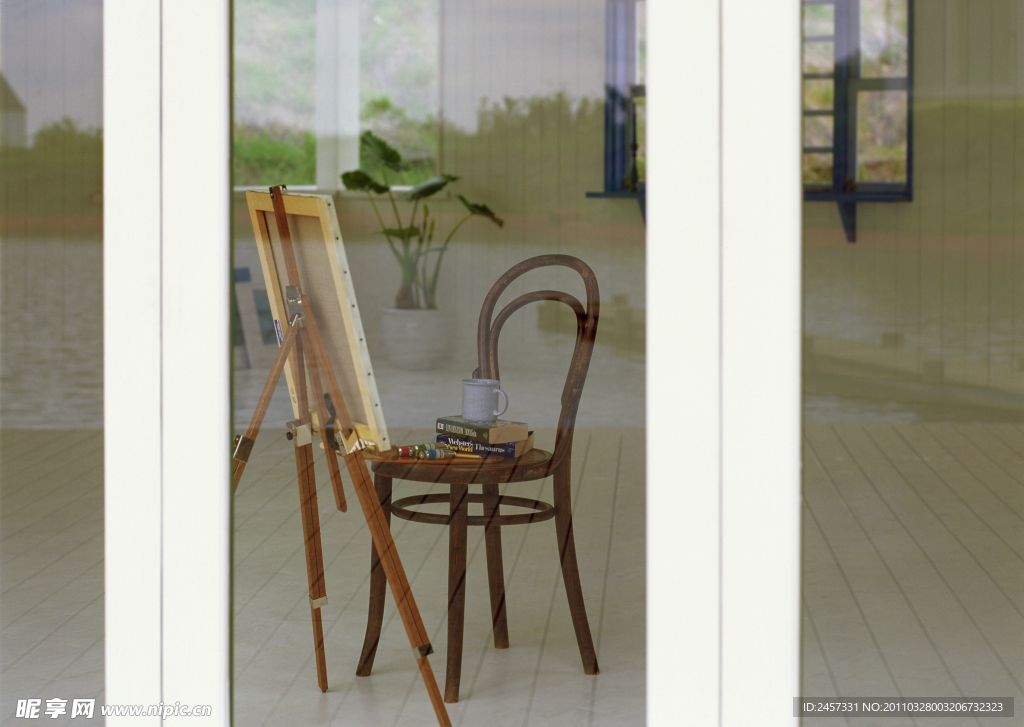 门内画板椅子