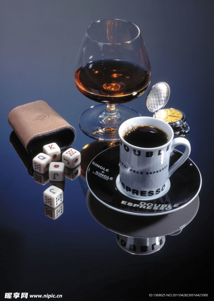 美酒与咖啡