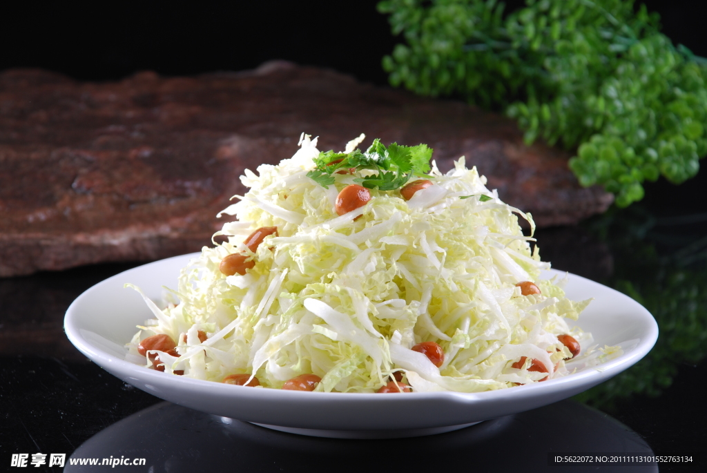 白菜心拌花生米