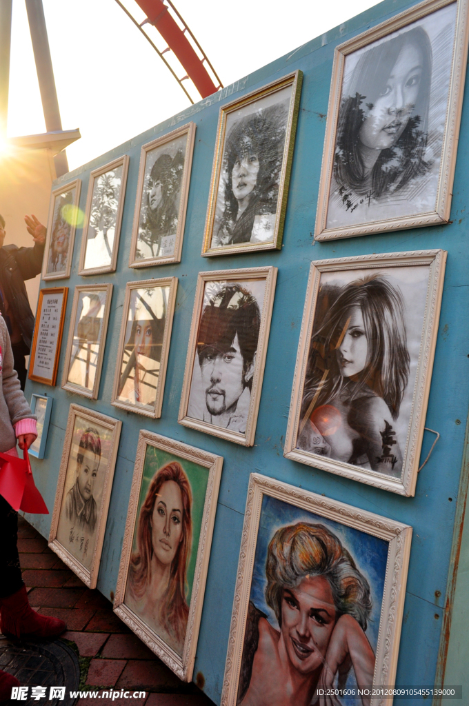 欢乐谷素描绘画