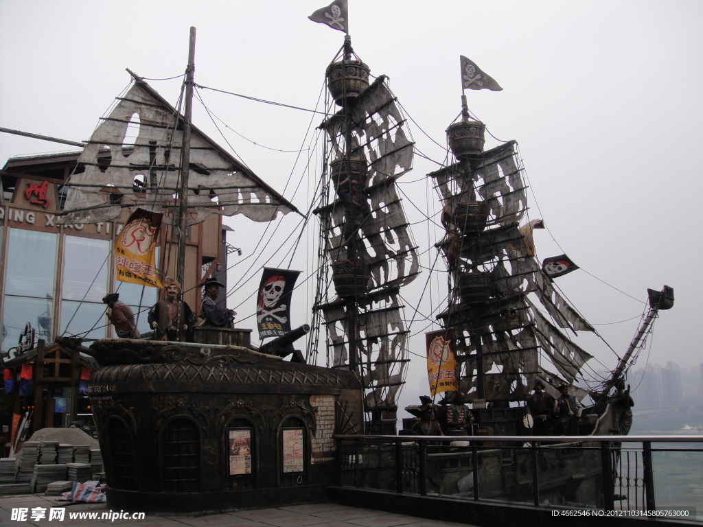 重庆长江岸口古船