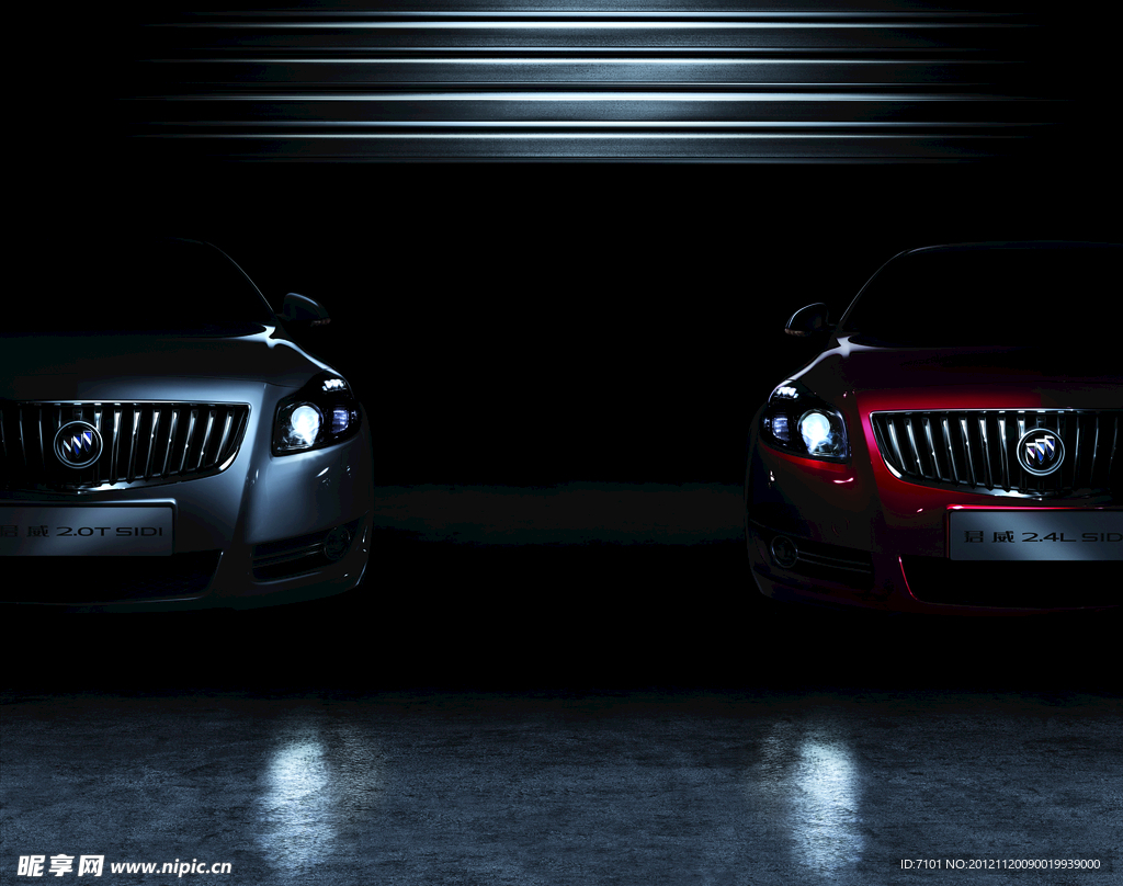 别克君威双车图