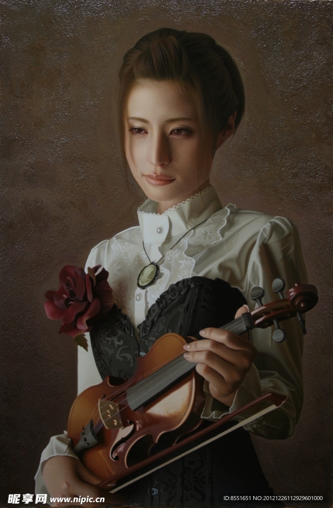 拿小提琴的少女